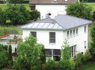 15 Empfehlung 4 Parallele Flächen und parallele Linien beachten Wichtig ist es auch darauf zu achten, dass Kollektoren die gleiche Orientierung und Neigung aufweisen, wie Dachkanten und Dachflächen,