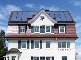 Bei neuen Gebäuden können dagegen Vordächer, Balkonüberdachungen oder Sonnenschutzelemente gestalterisch einbezogen und flächig als Kollektoren benutzt werden.