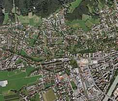 8 Grundlagen für die Planung von Solaranlagen in Tirol Bei der Wahl der richtigen Ausrichtung sind oft lokale Gegebenheiten von großer Bedeutung.