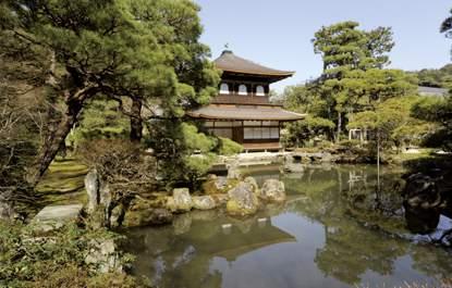 Silberner Tempel, Kyoto Geisha entdecken oder im Rahmen des Ausflugspakets Uji und Nara kennenlernen.