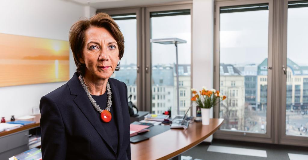 Vera Gäde-Butzlaff Vorstandsvorsitzende der GASAG Berliner Gaswerke Aktiengesellschaft Unser Unternehmen bewegt sich in einem Marktumfeld, das gerade in den letzten Jahren starkem Veränderungsdruck
