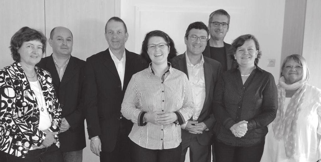 Außerdem gehören dem neuen Vorstand Heike Scherbel, Juristin, Journalistin, und Renate Tafferner, Dipl.-Pädagogin, Theologin, an.