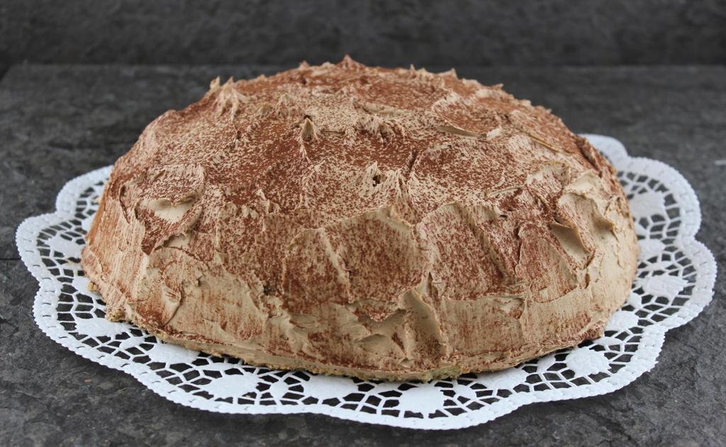 209 Kirsch Rum Bombe 26 cm für ca.