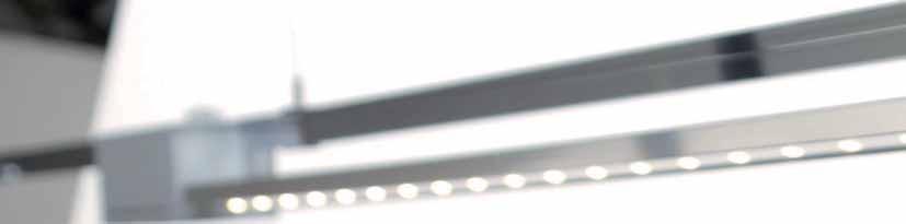 50 75 96 LISGO SYS CHECK-IN Raumlicht, schwenkbar Variabel einstellbar zwischen Up- und Downlight Korpus Aluminium Silber glänzend Besonders geeignet für die Montage an Wandschienen Nicht dimmbar 24