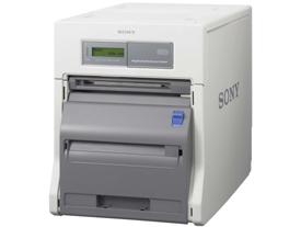 Produktinformationen UP-DR200 Digitalfotodrucker Sony präsentiert seinen neusten Digitalfotodrucker, den UP-DR200. Der UP-DR200 erzeugt erstklassige 10 x 15 cm Ausdrucke in ca. 8 Sekunden.