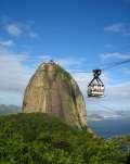 Rio liegt an der Guanbara Atlantikbucht im Südosten des Landes. Der Name (portugiesisch für Fluss des Januars ) beruht auf einem Irrtum des Seefahrers Gaspar de Lemos, der die Bucht am 1.
