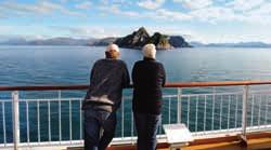 KLASSISCHE SEEREISEN 12-Tage-Seereise BERGEN KIRKENES BERGEN Die Hurtigruten Rundreise von Bergen nach Kirkenes und zurück führt Sie mitten in die einzigartige Natur und Kultur Norwegens und gehört