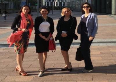ergriffen die Initiative und gründeten das erste EU-Forum albanischer Frauen in der Diaspora mit Sitz sowohl in Brüssel, Belgien, als auch für Deutschland in Essen.