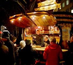 DRESDENS INTERNATIONALER WEIHNACHTSMARKT Der Augustusmarkt, Dresdens zweitgrößter Weihnachtsmarkt, hat sich bereits in seinem zweiten Jahr zu einer festen Größe in der Weihnachtslandschaft der
