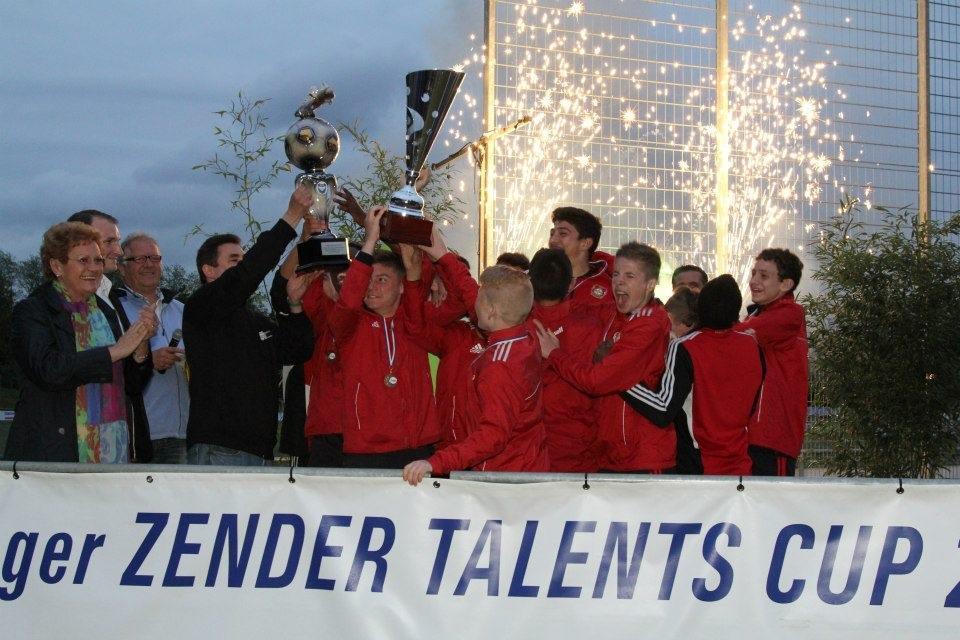 Die Sieger des Zender Talents CUP: Bayer 04 Leverkusen Bayer 04 Leverkusen hat sich den Turniersieg beim ZENDER TALENTS CUP 2013 in Dillingen gesichert.