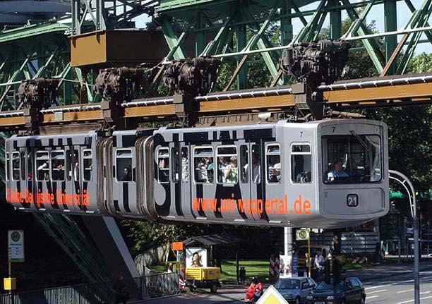 Wuppertal Das Wahrzeichen der Stadt ist die weltberühmte Schwebebahn.