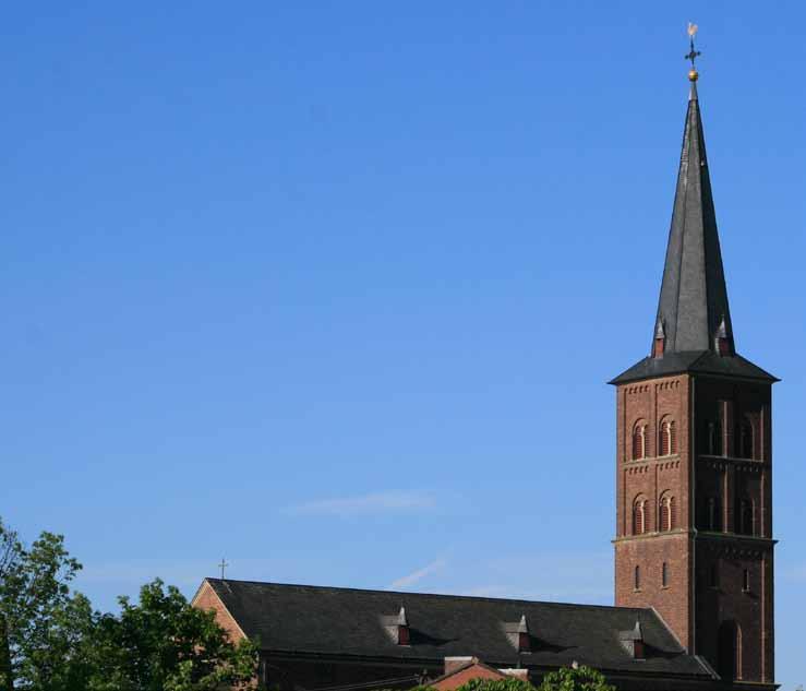 historische, unter Denkmalschutz stehende Pfarrkirche von Liblar 2017 gründlich sanieren zu dürfen.