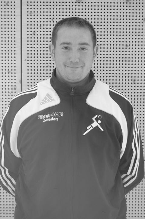 Warum gehe ich zum Handball? Ich heiße Stefan Hauser, bin 32 Jahre alt habe eine Frau und 2 Kinder. Seit 1994 spiele ich beim CVJM Wildberg Handball.