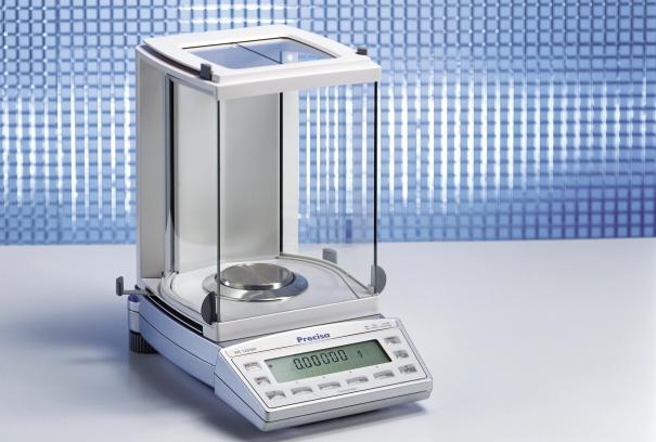 100% Swiss The highest in Quality & Technology Serie 320XR Analysen- und Halbmikrowaagen Precisa-Geräte nehmen weltweit eine Spitzenstellung in der thermogravimetrischen Analytik ein.