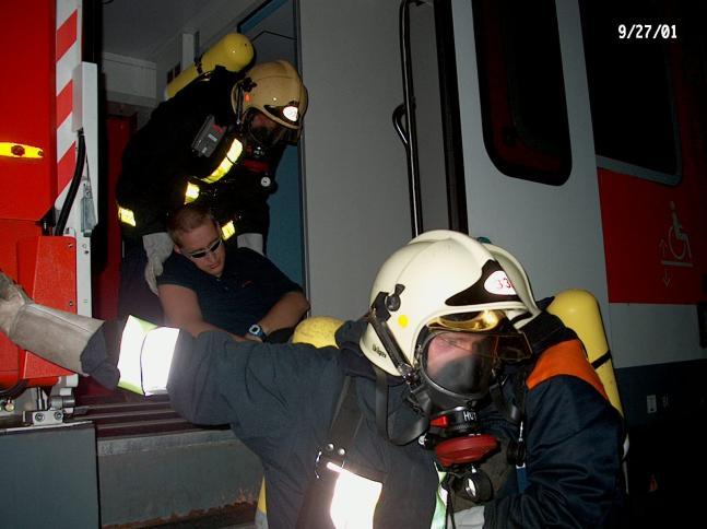sichere Arbeiten bei Bränden wie auch bei technischen Hilfeleistungen bei Einsätzen auf Bahnanlagen.
