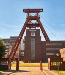 Duisburg ist das Portal in alle Richtungen. Tetraeder Bottrop Zeche Zollverein Essen KOMM ZUR RUHR!