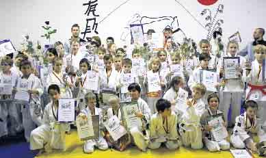Eltern, Verwandte, Freunde und die Trainer konnten sich bei dieser Veranstaltung über den Leistungsstand der jungen Judoka informieren.