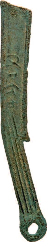 17,1 cm IV 100, 806 Bronze-Gabelspatenmünze mit runden Schultern, etwa 425 334 v.chr. des Stadtstaates Tze, Coole 1282, L. 5,2 cm R IV 65, 807 Bronze-Flachkopf-Spatenmünze, Mzst.