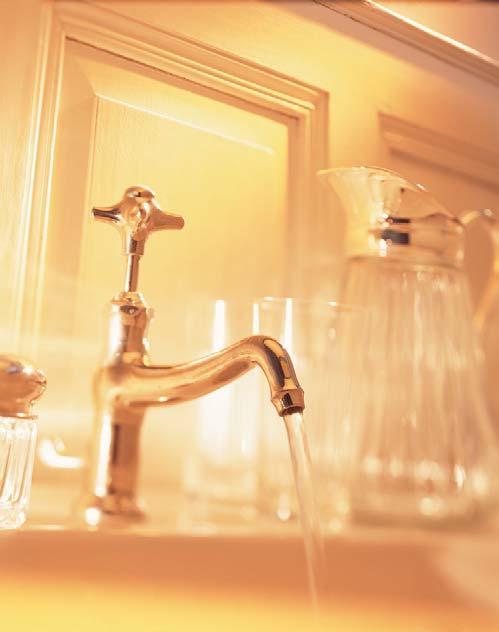 Sanitärtechnik Sanitäre Haustechnik - mehr als nur Badeinrichtung und Abwasserbeseitigung Rund 42 % des Umsatzes der Technischen Gebäudeausrüstung (TGA) entfallen auf die Sanitäre Haustechnik laut