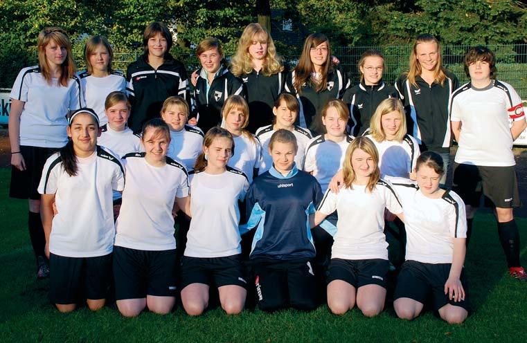 U17-Juniorinnen In der Saison 2006/2007 wollte man den Kreismeistertitel auf dem Feld verteidigen. Dies gelang leider nicht man wurde am Ende Dritter.