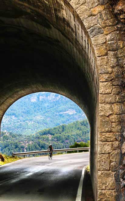 RADFAHREN Das UNESCO geschützte Tramuntana Gebirge ist ein Radfahrer-Paradies, das Radprofis aus aller Welt zum Training anzieht.