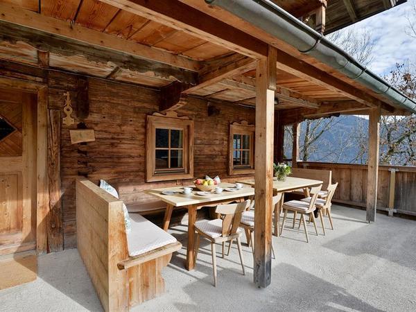 Bauernhaus-Goldschmied-Terrasse_2015-min Kinder Hochstuhl Kinderbett Wellness Sauna Eignung