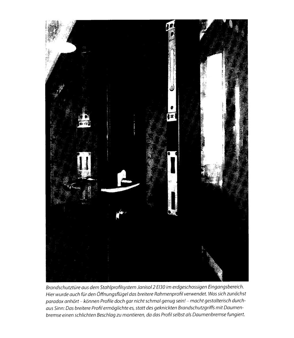 Ausschnitt Seite: 9/11 Brandschutztüre aus dem Stahlprofilsystem Janisol 2 E130 im erdgeschossigen Eingangsbereich.