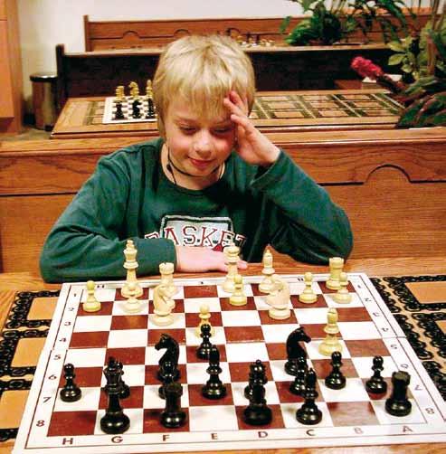 Foto: Schachclub Der neue Kinderklubmeister im er Schachverein heißt Andreas Astl. 6 Teilnehmer meldeten sich in der Altersklasse der 8- bis 12- Jährigen.