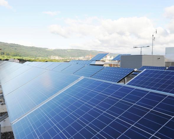 Engagement für Neue Erneuerbare Energien Photovoltaik Über 60