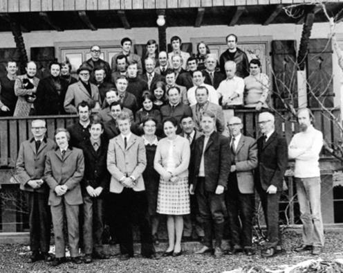 Etappen der Biolandgeschichte Ab 1951: Kontakte der späteren Gründerfamilien zu Dr. Müller und Besuche auf dem Möschberg in der Schweiz 1971: Gründung des bio gemüse e.v. in Honau 1974: Dr.