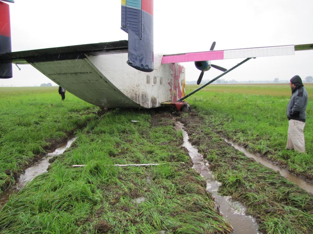 Endlage des Flugzeuges Foto: BFU Untersuchungsführer: