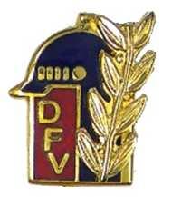 Goldene Ehrennadel des Feuerwehrangehörige, Politiker, Privatpersonen Besonders aktive und efrolgreiche Förderung der Aufgaben