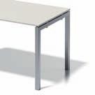 Die scheinbar schwebende Tischplatte und das pulverbeschichtete Gestell in O- oder U-Form machen Cito zu einem eleganten Blickfang.