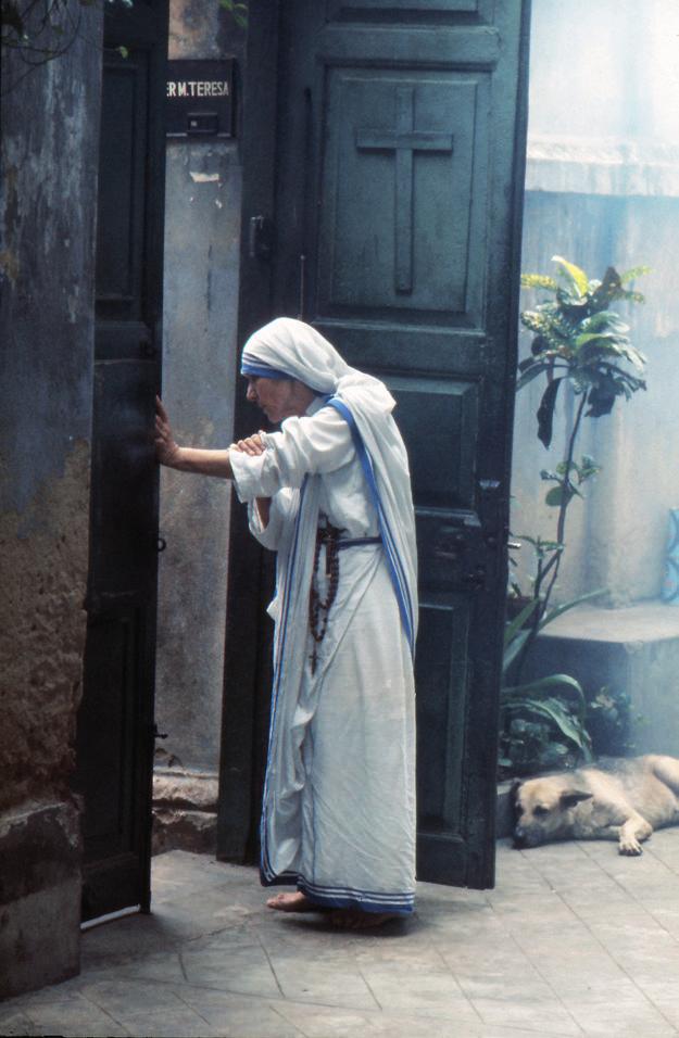 Papst Johannes Paul II. nannte Mutter Teresa eine der größten Missionarinnen des 20.