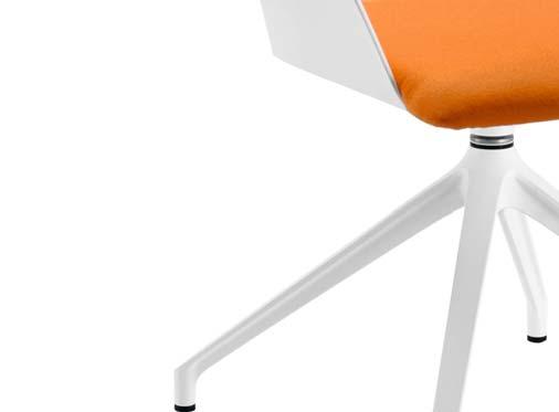 Drehbare Sessel Vierbeiniger Fuß mit Füßen aus weiß oder schwarz lackierter Aluminiumlegierung. Sitzschale mit Armlehnen aus Polypropylen mit Glasfaser verstärkt, in den Farben weiß oder schwarz.