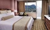 Beliebte Hotels in Honolulu Aqua Queen Kapiolani Das Hotel gehört zur AQUA Hotelkette, die sich durch Persönlichkeit, Herzlichkeit und liebevolle Einrichtungen auszeichnet.