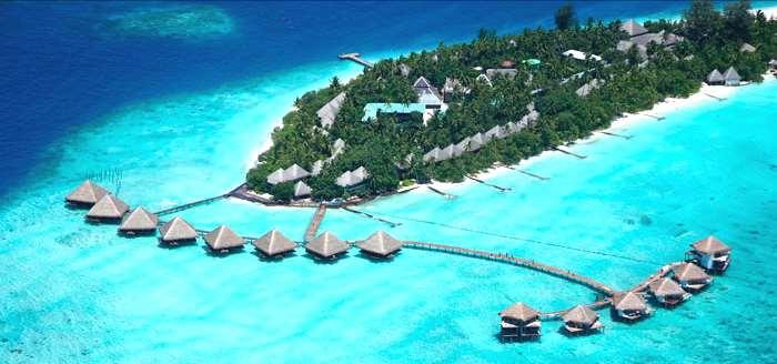 Lage: Privat Insel liegt im Süd-Atoll weißer Sandstrand, klares Wasser. Flughafen Male: 35 km. Transfer: Mit dem Schnellboot.