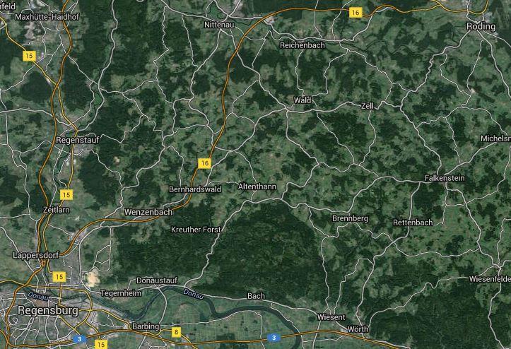 Lage Die Städte Regensburg und Cham sind in ca. 30 Autominuten zu erreichen. Der Radweg Regensburg Falkenstein führt in ca. 500 m Entfernung am Grundstück vorbei. Die Gemeinde Zell liegt ca.