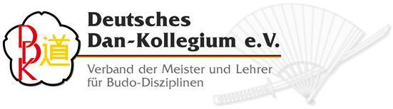 10. Judogi: Die Judoanzüge dürfen Vereinsaufnäher, sowie andere Abzeichen haben. (Näheres siehe DDK-Kampfregeln) 11.