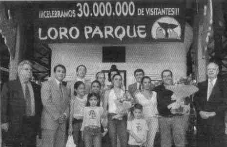 Papageienschutz weltweit Loro Parque Hotline DIE ENTWICKLUNG DES SIAM-PARKS SCHREITET RASCH VORAN 30 MILLIONEN BESUCHER IM LORO PARQUE: Loro Parque feierte am Samstag, den 23. Oktober 2004 seinen 30.