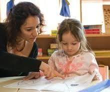Aufgaben der Eltern Ohne Sie geht s nicht! Regelmässiger Schulbesuch Schicken Sie Ihr Kind rechtzeitig auf den Schulweg.
