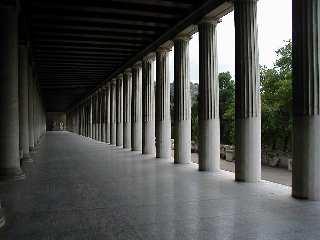 Alles bildet ein kulturelles Zusammenspiel. Das Mausoleum von Halikarnassos zählte zu den 7 Weltwundern der Antike.