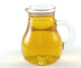 Arganöl Arganöl Substanz und Vorkommen Arganöl stammt aus Marokko vom Argan-Baum (Argania spinosa). Es enthält Fettsäuren (z. B.