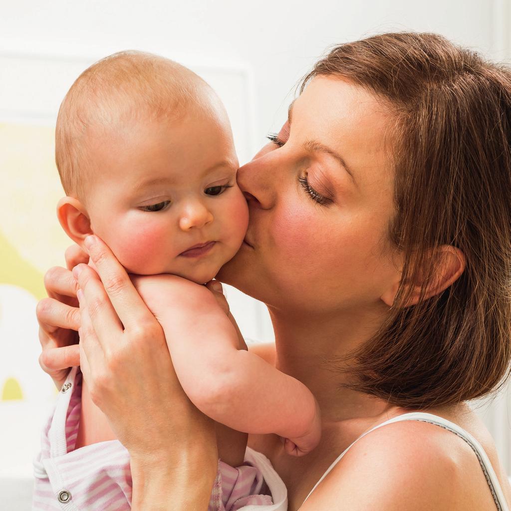 Was macht das Stillen so einzigartig? Die Inhaltstoffe der Muttermilch passen optimal zu den Bedürfnissen eines Babys.