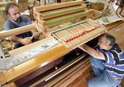 Forum Gemeinde Die Jahn-Orgel braucht Ihre Hilfe! Die Orgel der Versöhnungskirche wird zur Zeit in der Orgelwerkstatt Scheffler restauriert.