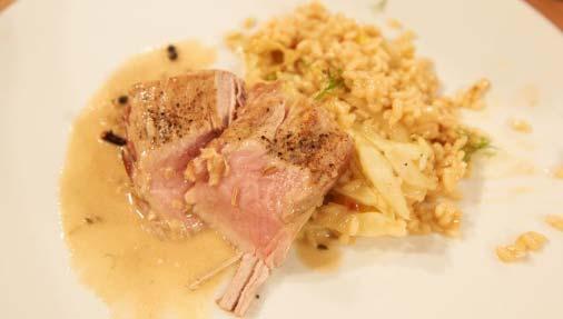 Leibgericht: Schweinefilet mit Fenchel-Orangen-Risotto und Whiskeysauce von Andrea Szekely Für das Schweinefilet: 2 Schweinefilets, à 150 g Pflanzenöl, zum Anbraten Für das Risotto: 200 g