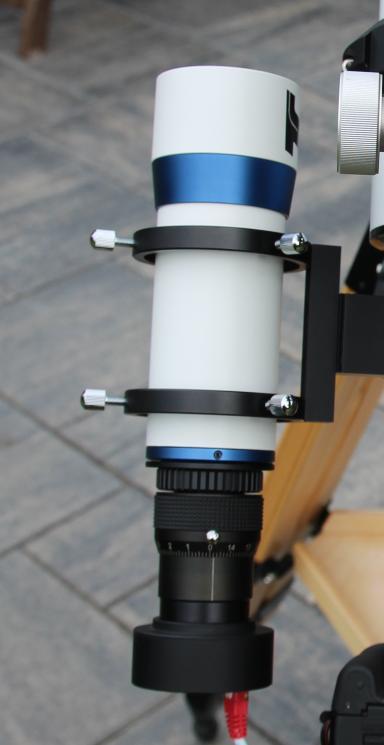 Autoguiding-Einsatz (2) Sucher ab 50 mm Öffnung und 180 mm Brennweite können zum Guiding eingesetzt werden Im Bild rechts ist ein 60 mm Sucher mit 240 mm Brennweite im Einsatz Sterne von bis zu 12