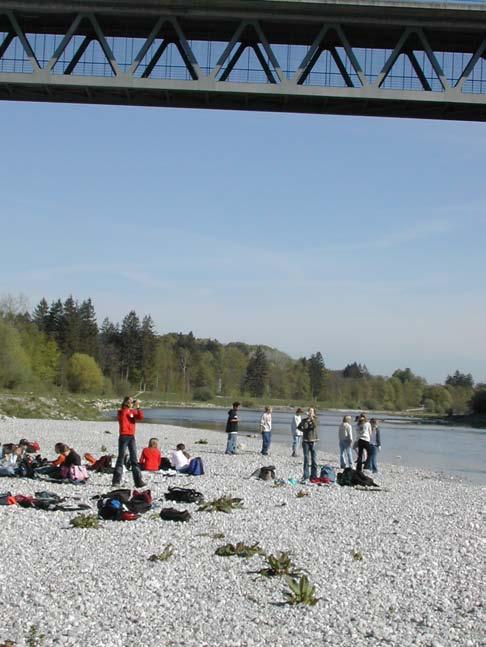 Projektbeschreibung Das Isarprojekt am Thomas Mann Gymnasium München startete 1999 als Modellprojekt zeitgleich mit dem Beginn der Renaturierungsarbeiten an der Münchner Isar.