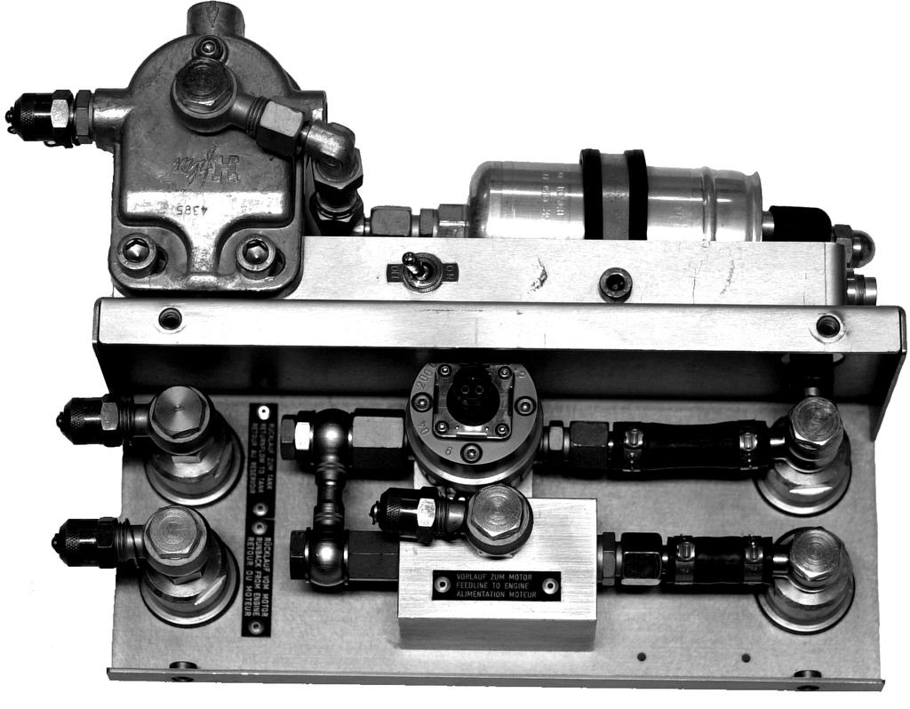 Aufbau Vorlauf vom Tank 24 VDC 2,4 A 100-240 VAC 50-60 Hz 1.5 A Netz Rücklauf zum Tank Netzgerät (mitgeliefert) Vorlauf zur Motor Grün 0 V (Masse) Rücklauf vom Motor Durchflusszähler AIC ref. S5004.