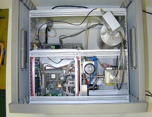 80 PSI-JAHRESBERICHT 2001 VERWERTUNG VON WISSEN Epiphaniometer wird verkauft Das Epiphaniometer ist ein am PSI vor 10 Jahren entwickeltes Gerät, das winzige Teilchen in der Umgebungsluft sogenannte